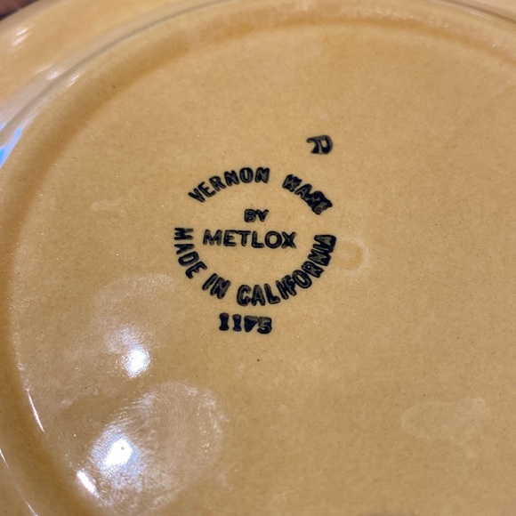 Vintage Vernon Ware by Metlox San Fernando set of 4 small plates. 6.75 inches. - Picture 3 of 3